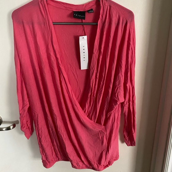 Tribal pink shirt - Picture 1 of 3